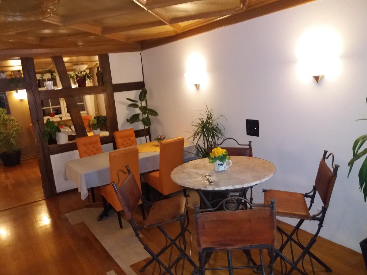Hotel Garni Frohsinn Uttwil Exterior foto